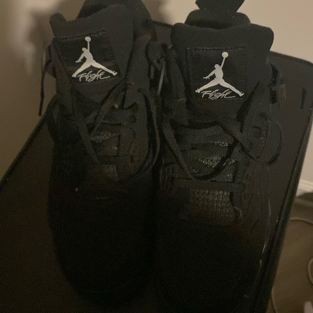 Black Jordan’s 10.5